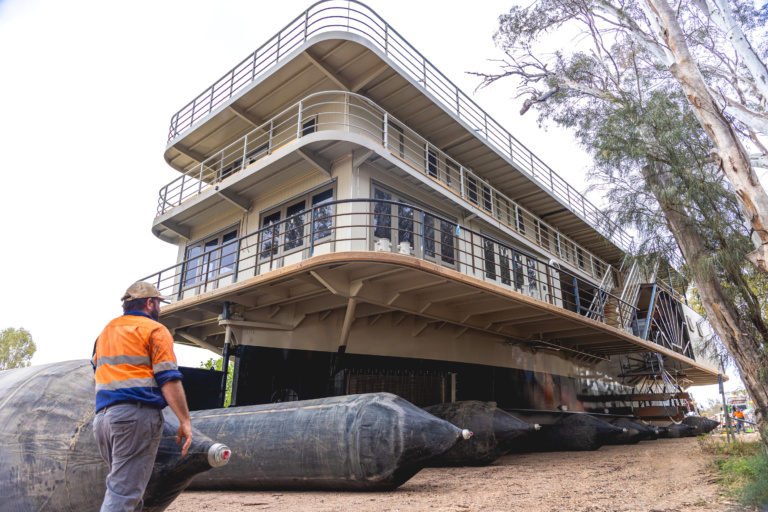 Australian Star Ready To Meet Water For First Time In Mildura